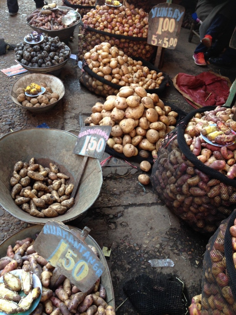Ősi burgonyák a helyi piacon